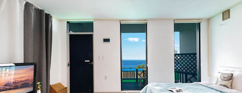 Imagen de la habitación del Hotel Santorini N Pension. Foto 10