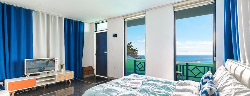 Imagen de la habitación del Hotel Santorini N Pension. Foto 16