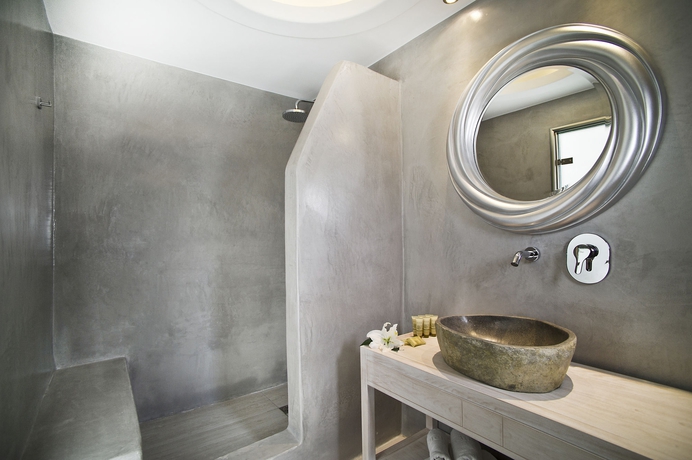 Imagen de la habitación del Hotel Santorini Palace. Foto 8