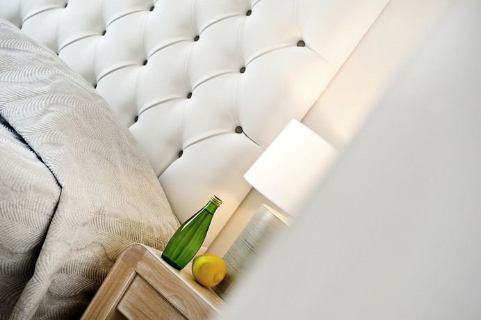 Imagen de la habitación del Hotel Santorini Palace. Foto 10