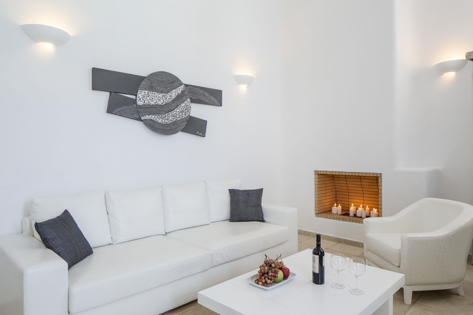 Imagen de los interiores del Hotel Santorini Princess Presidential Suites. Foto 11