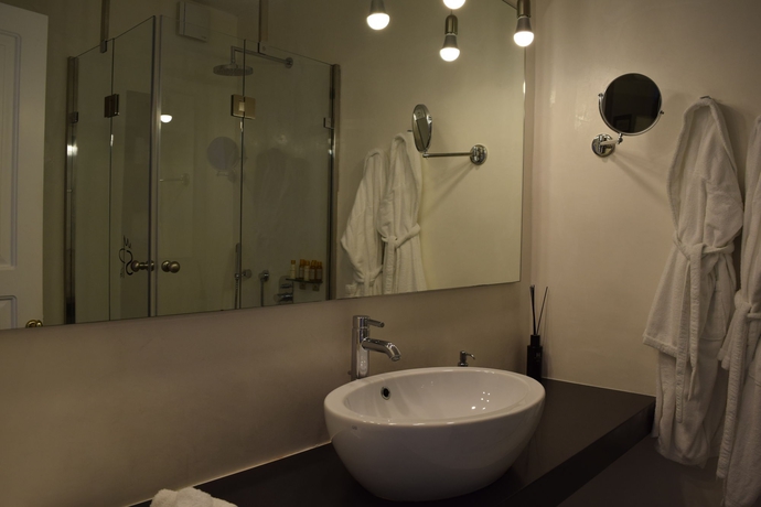 Imagen de la habitación del Hotel Santorini Princess Spa. Foto 6