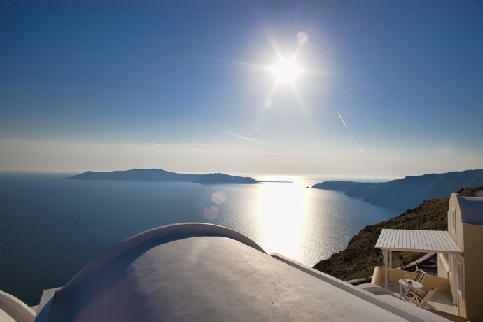 Imagen de los exteriores del Hotel Santorini Princess Spa. Foto 10