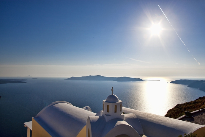 Imagen de los exteriores del Hotel Santorini Princess Spa. Foto 11