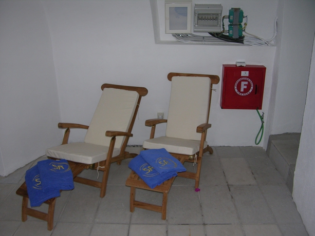 Imagen de la piscina del Hotel Santorini Reflexions Volcano. Foto 12