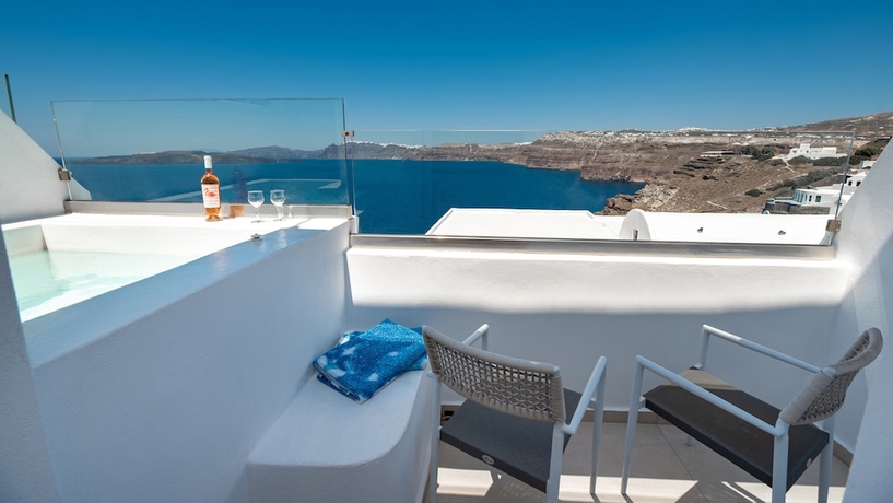 Imagen de la habitación del Hotel Santorini View. Foto 17