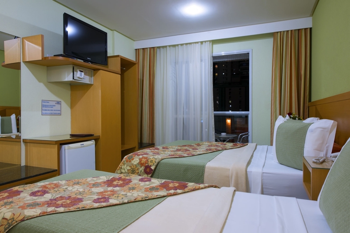Imagen de la habitación del Hotel Santorini, Vila Velha. Foto 10