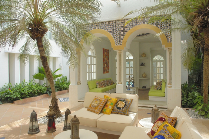 Imagen de los exteriores del Hotel Santorini and Resort. Foto 8