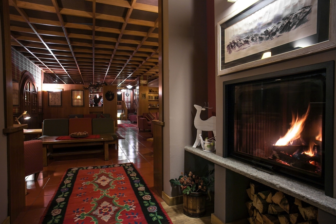 Imagen de los interiores del Hotel Sant'orso - Mountain Lodge and Spa. Foto 5