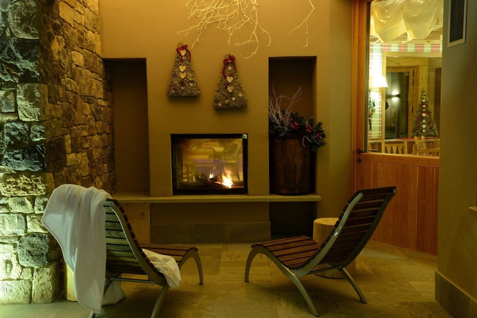 Imagen de la piscina del Hotel Sant'orso - Mountain Lodge and Spa. Foto 7