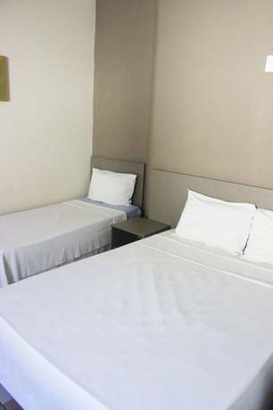 Imagen de la habitación del Hotel Santos, Santos. Foto 13