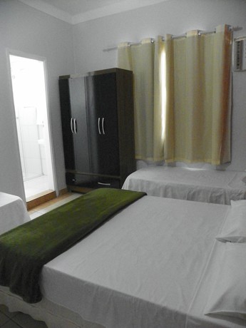 Imagen de la habitación del Hotel Santos, Santos. Foto 15