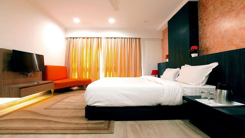 Imagen de la habitación del Hotel Santosh Dham. Foto 8