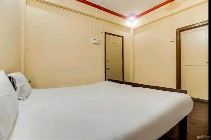 Imagen de la habitación del Hotel Santosh. Foto 9