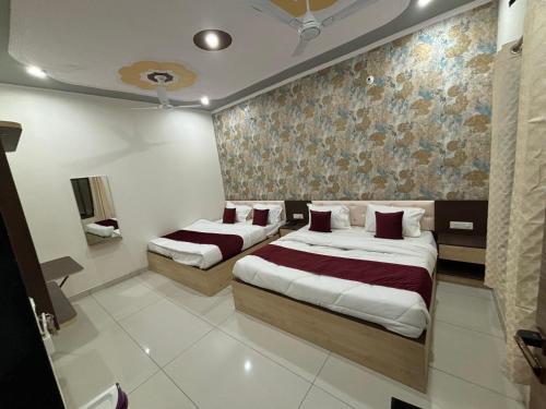 Imagen general del Hotel Santosh Palace. Foto 4