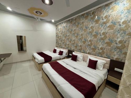 Imagen general del Hotel Santosh Palace. Foto 7