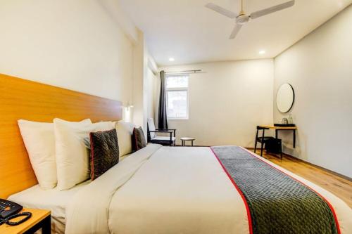 Imagen general del Hotel Santosh Palace. Foto 9