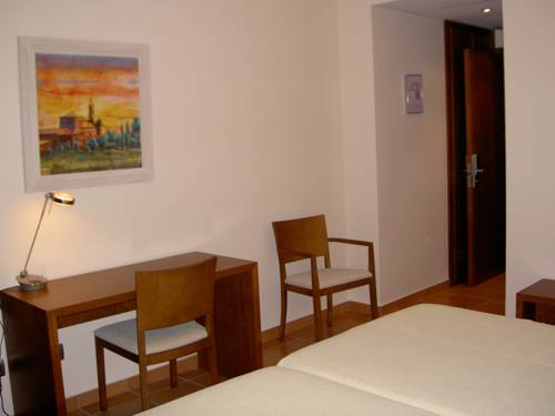 Imagen de la habitación del Hotel Santuari. Foto 5