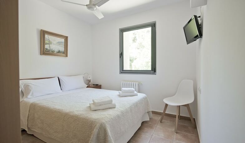 Imagen de la habitación del Hotel Santuari de Terrades. Foto 12