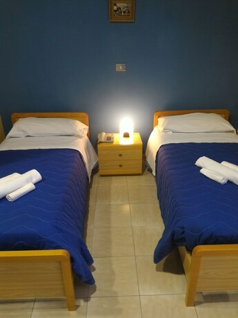 Imagen de la habitación del Hotel Santuario. Foto 9