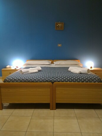 Imagen de la habitación del Hotel Santuario. Foto 12