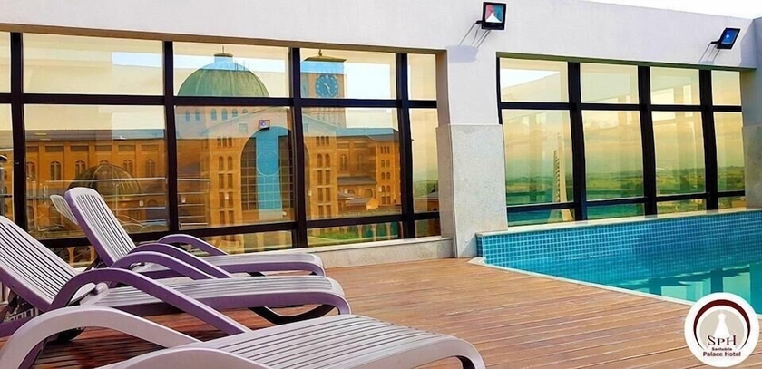 Imagen de la piscina del Hotel Santuario Palace, Aparecida. Foto 18