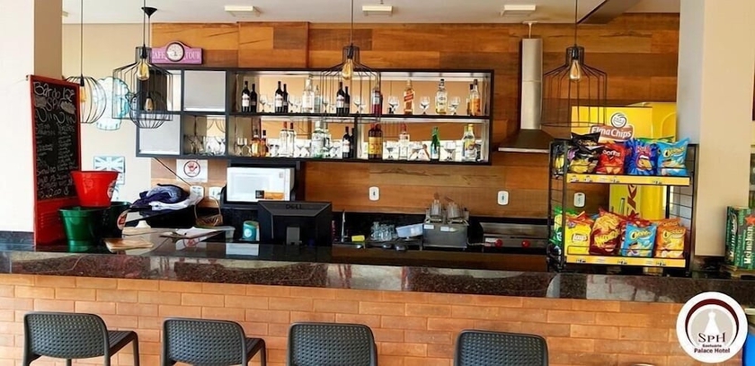 Imagen del bar/restaurante del Hotel Santuario Palace, Aparecida. Foto 10