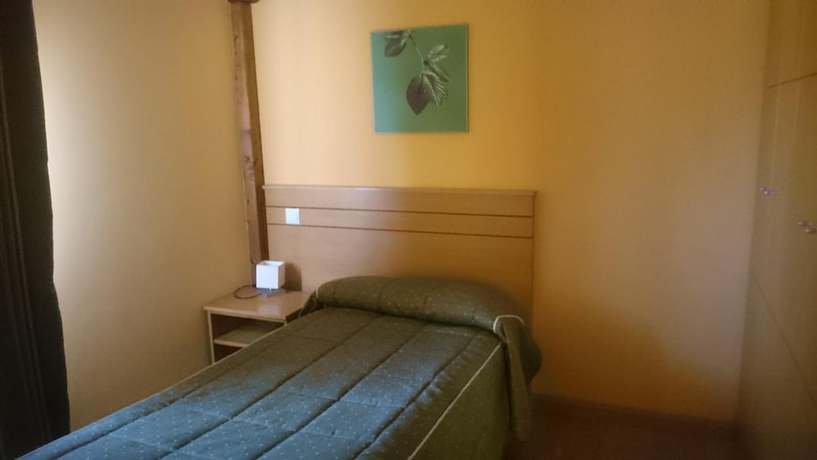 Imagen de la habitación del Hotel Santuario Urkiola. Foto 9