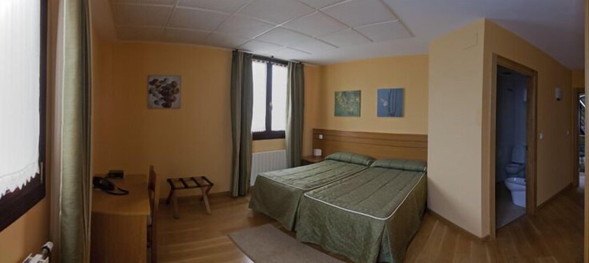 Imagen de la habitación del Hotel Santuario Urkiola. Foto 20