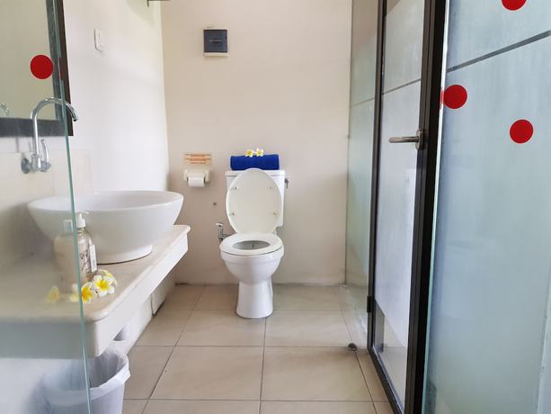 Imagen de la habitación del Hotel Sanur Agung. Foto 10