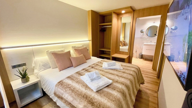 Imagen de la habitación del Hotel Sanxenxo Deluxe Apartamentos. Foto 4