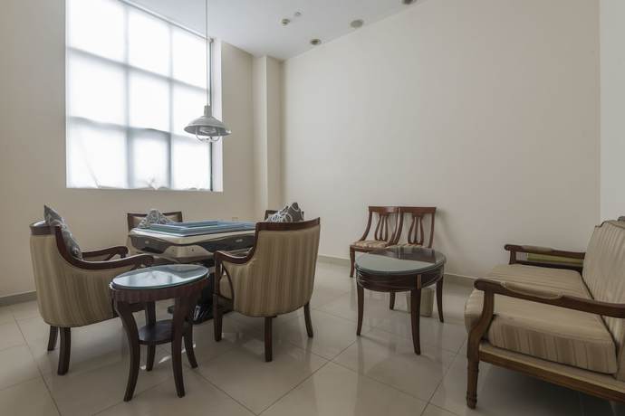 Imagen de la piscina del Hotel Sanya Baohong Annex Building. Foto 19