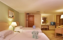 Imagen de la habitación del Hotel Sanya Pearl River Garden. Foto 5