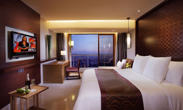 Imagen de la habitación del Hotel Sanya Phoenix Waterside Gloria Resort. Foto 16