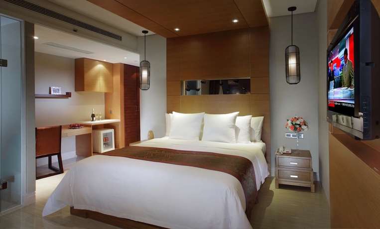 Imagen de la habitación del Hotel Sanya Phoenix Waterside Gloria Resort. Foto 18