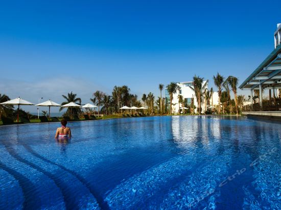 Imagen de los exteriores del Hotel Sanya Seacube Holiday. Foto 7