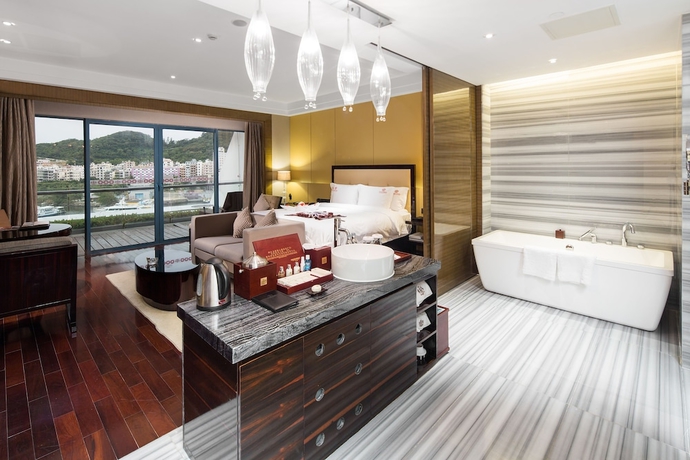 Imagen de la habitación del Hotel Sanya Visun Royal Yacht. Foto 2