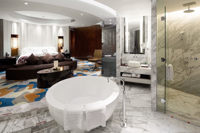 Imagen de la habitación del Hotel Sanya Visun Royal Yacht. Foto 13