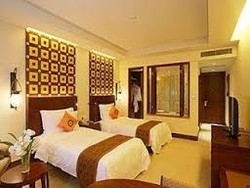 Imagen de la habitación del Hotel Sanya Yalong Bay Villas Spa. Foto 4