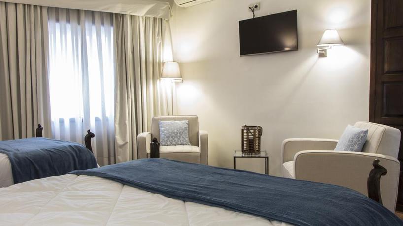 Imagen de la habitación del Hotel Sao Jose, Oporto. Foto 2