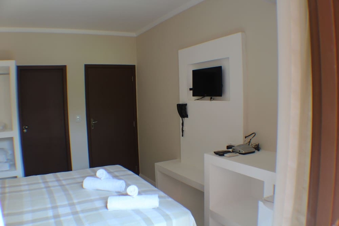 Imagen de la habitación del Hotel Sao Sebastiao Da Praia. Foto 15