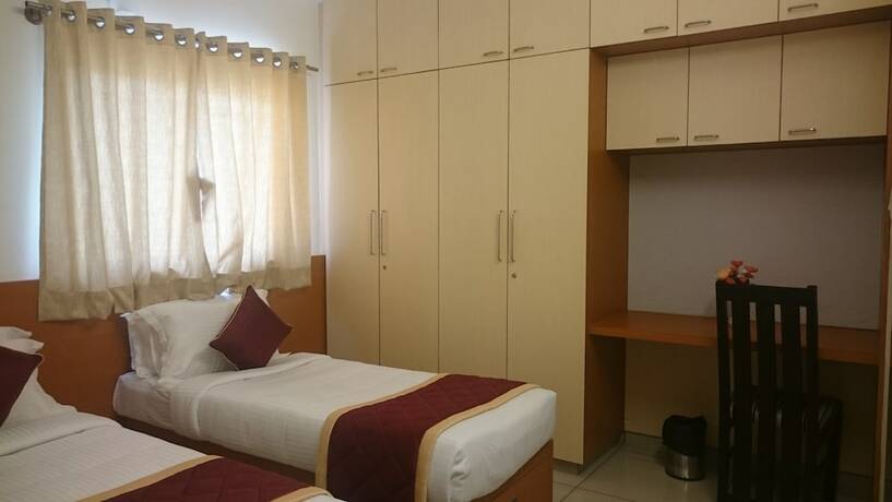 Imagen de la habitación del Hotel Sap Golden Grande. Foto 16