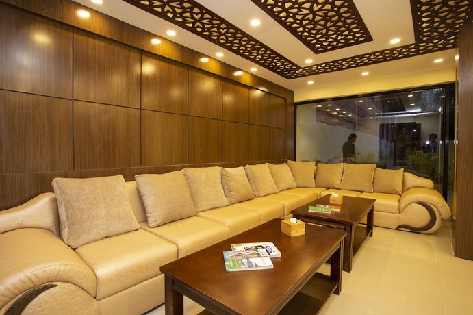 Imagen de los interiores del Hotel Sapana Garden. Foto 17