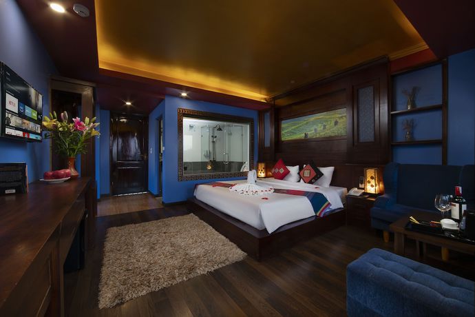 Imagen de la habitación del Hotel Saparis. Foto 6