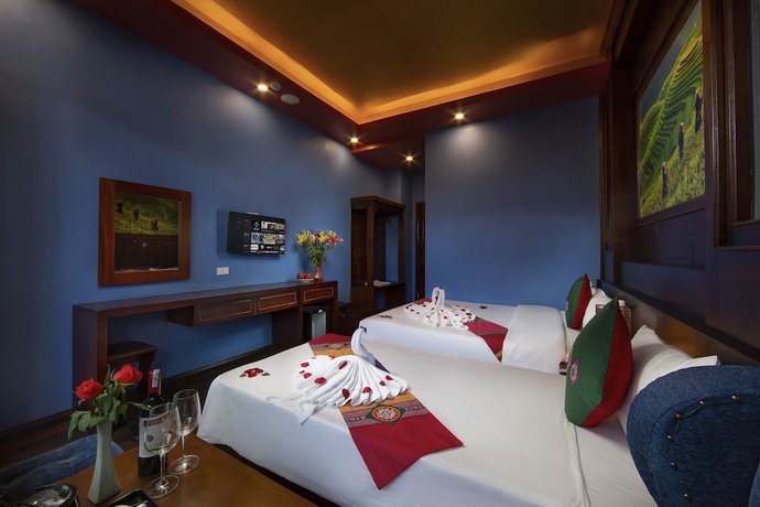 Imagen de la habitación del Hotel Saparis. Foto 8