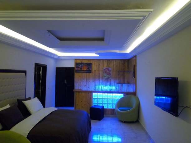 Imagen general del Hotel Saphir, Abobo. Foto 1