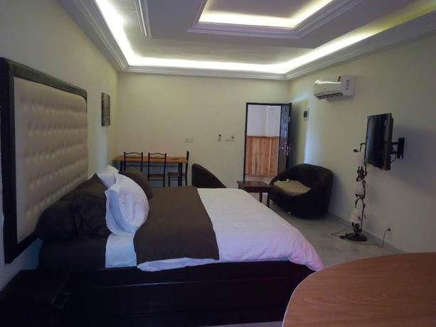 Imagen de la habitación del Hotel Saphir, Abobo. Foto 9