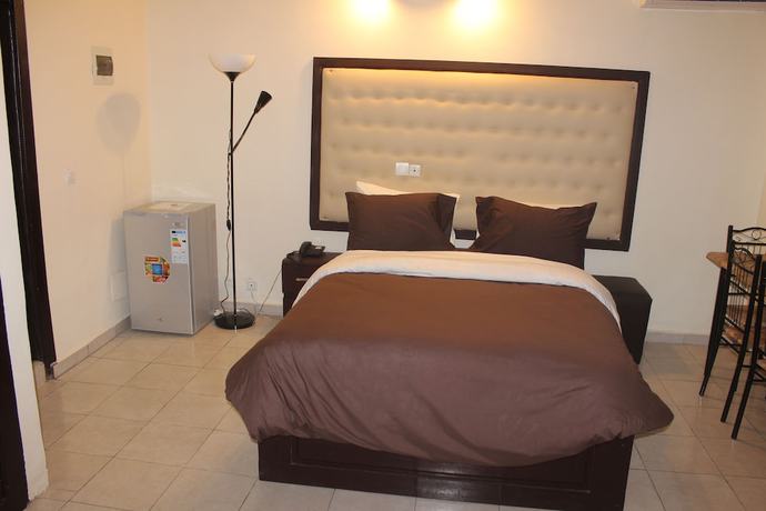 Imagen de la habitación del Hotel Saphir, Abobo. Foto 11