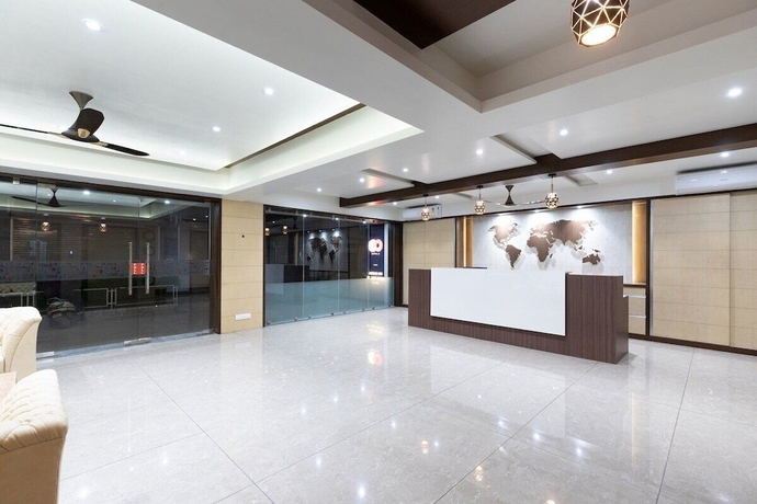 Imagen de los interiores del Hotel Sapphero Akshar Inn- Jamnagar. Foto 9