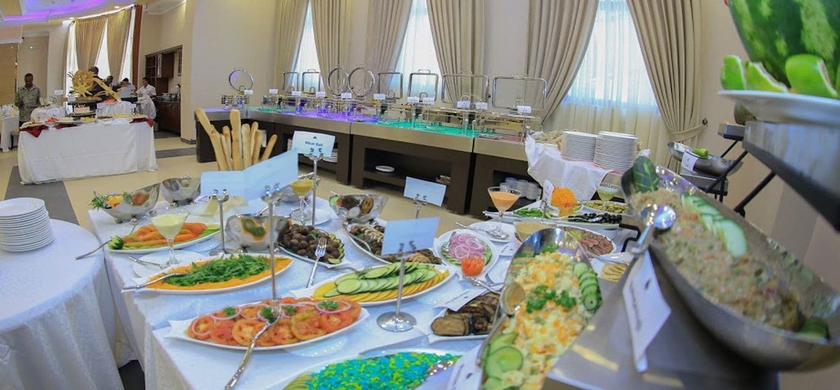Imagen del bar/restaurante del Hotel Sapphire Addis. Foto 6